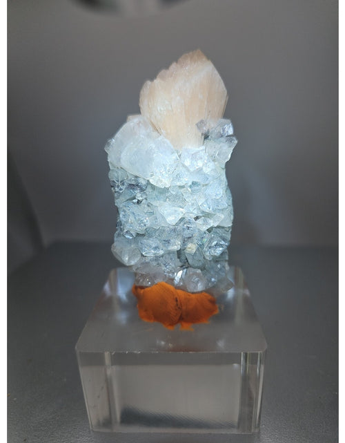 Load image into Gallery viewer, Apophyllite Pink Stilbite 51grams
