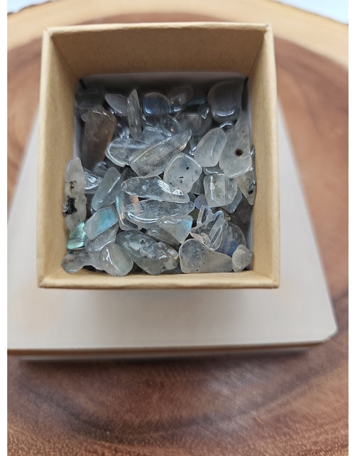 Load image into Gallery viewer, Moonstone Chips chips 1.8oz

