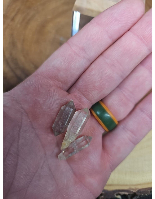 Load image into Gallery viewer, 3 herkimer diamonds new york
