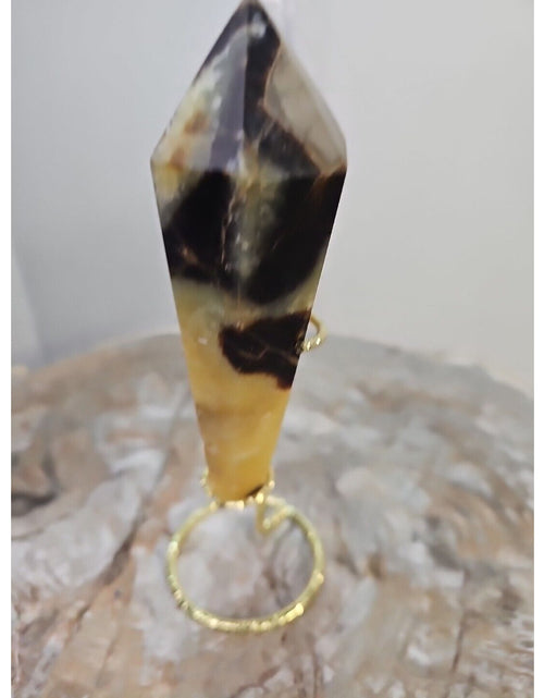 Load image into Gallery viewer, 251g Big Dragon Septarian Geode Quartz Crystal Geode Scepter Point Tower Healing
