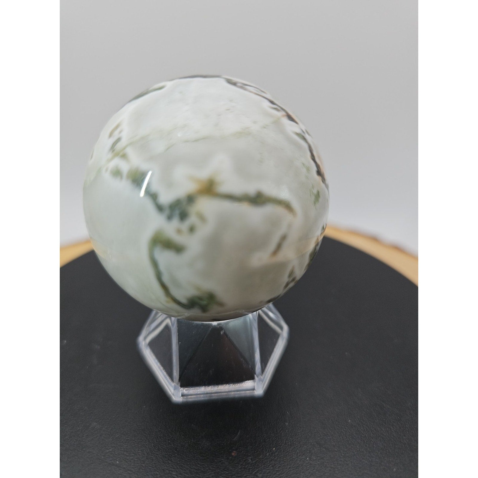 Moss Agate Sphere 187g Wstand 51mm