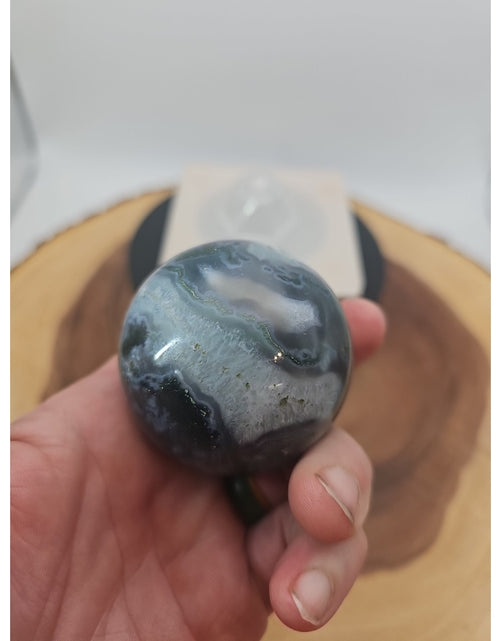 Load image into Gallery viewer, Moss Agate Sphere 243g 56mm

