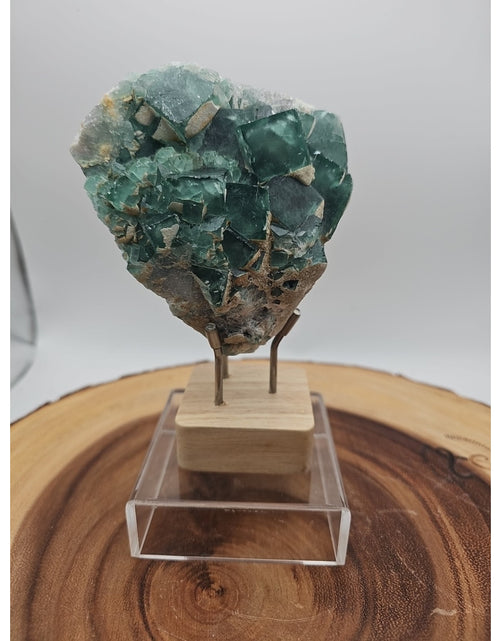 Load image into Gallery viewer, Raw Chunk Fluorite 1.27lb With Stand

