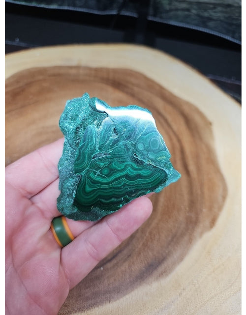 Load image into Gallery viewer, Malachite Slice 110g
