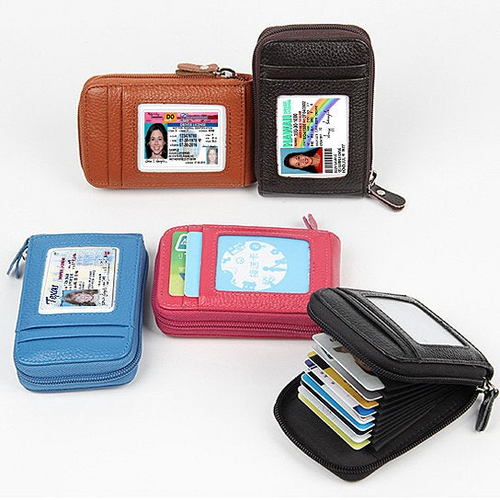 Load image into Gallery viewer, Zip Vault RFID Blocker Card Holder And Wallet
