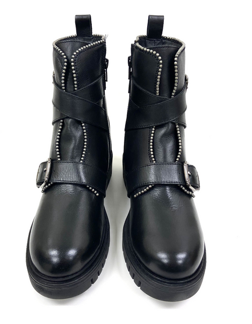 Load image into Gallery viewer, Billie Studded Lug Sole Boot

