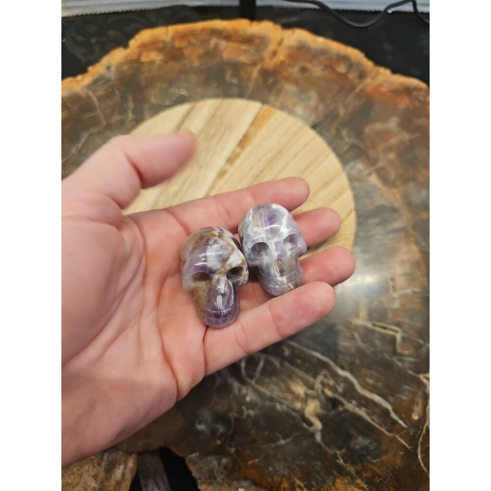 1 Pair DREAM AMETHYST CRYSTAL SKULLS 93g BEAUTIFUL AMETHYST DISPLAY ☠️