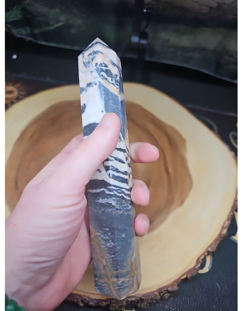 Load image into Gallery viewer, Zebra Stone Tower 443g 8in Tall
