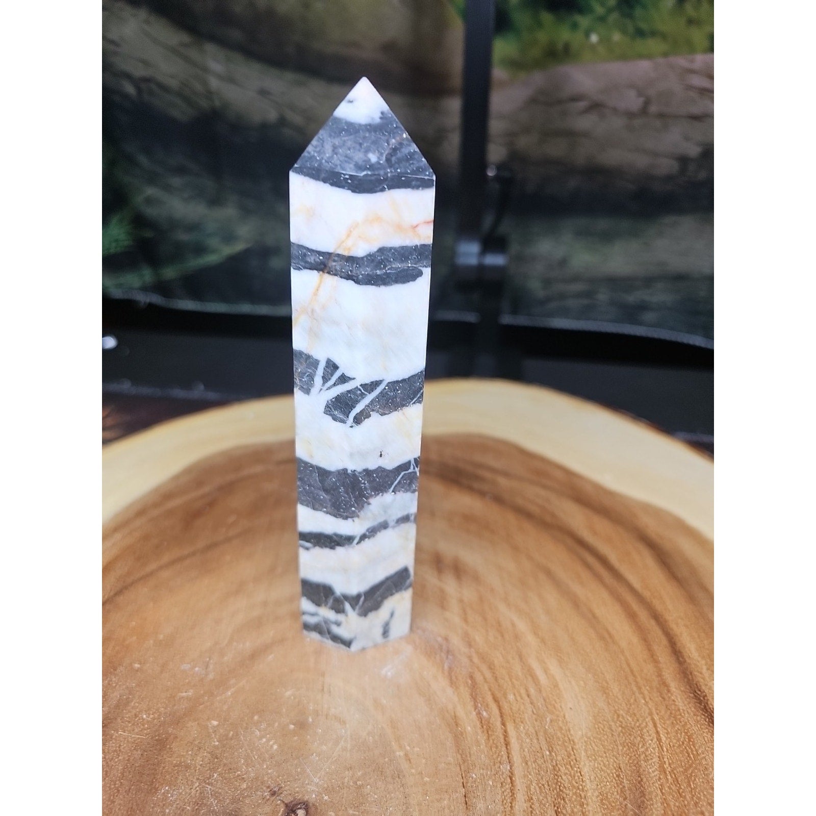 Zebra Stone Tower 341g 6in Tall
