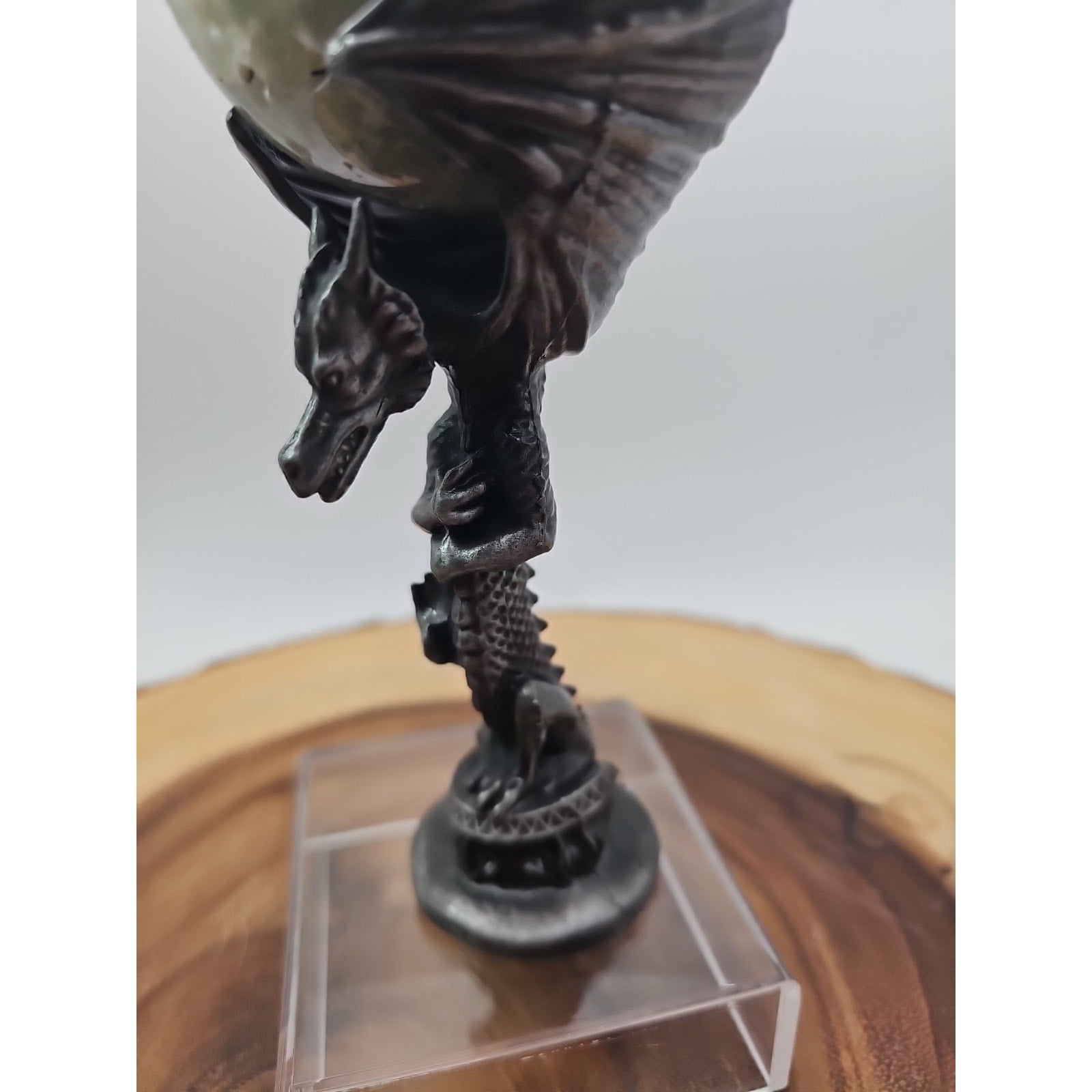 1lb 70mm Green Quartz W/Dragon Stand