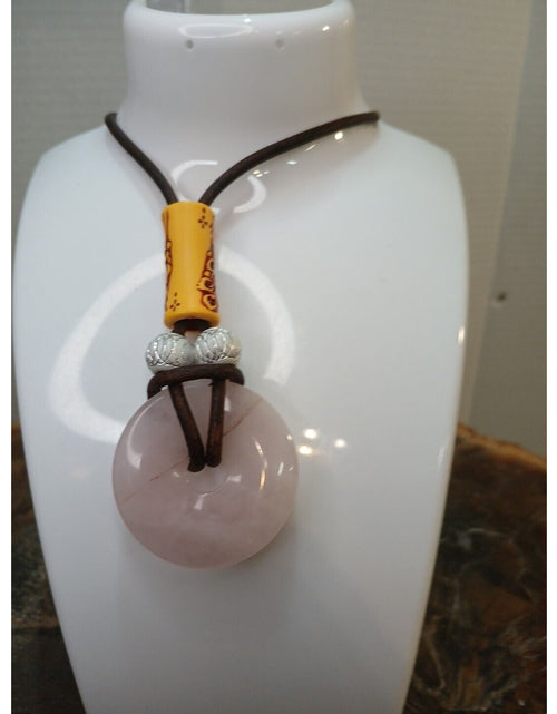 Load image into Gallery viewer, ROSE QUARTZ PENDANT NECKLACE
