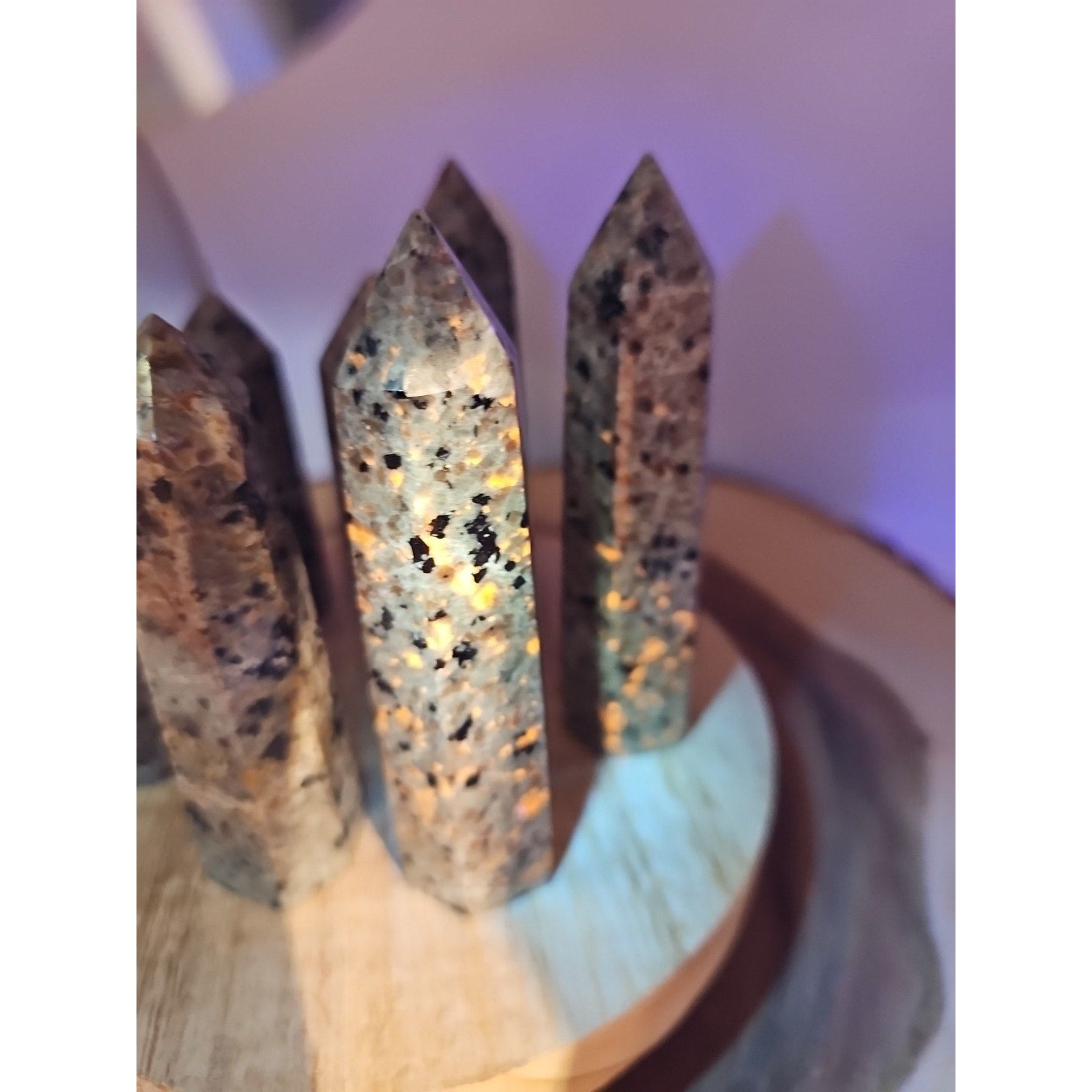 Yooperlite stone Tower UV Reactive 4in Tall Avg 98grams Avg 1 Each