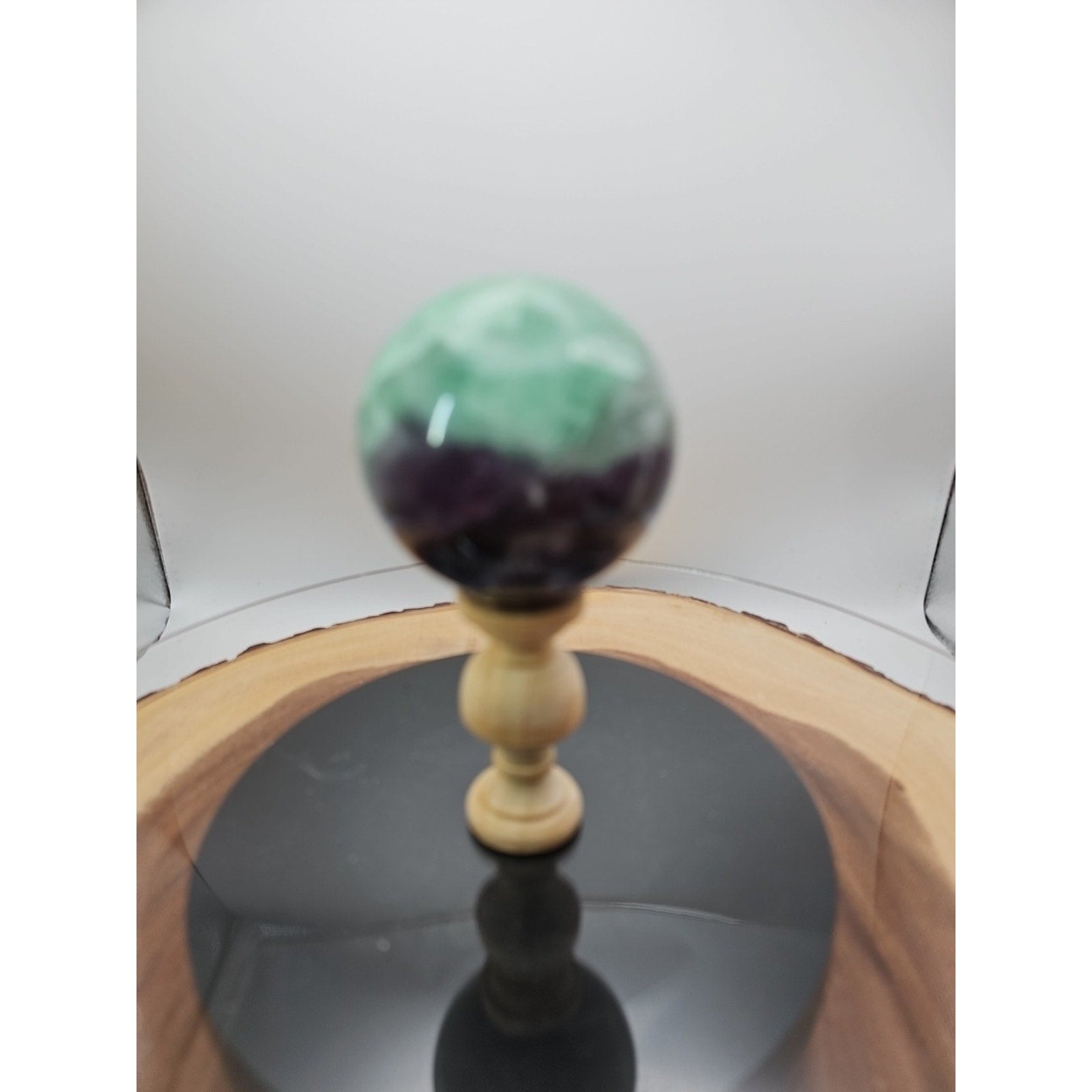 Fluorite Speare .71lbs W/Stand