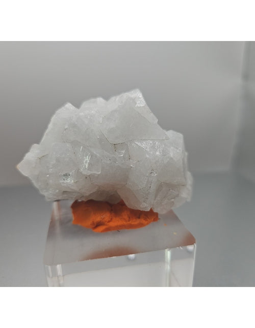 Load image into Gallery viewer, Apophyllite Crystal Specimen 124grams From Bombay
