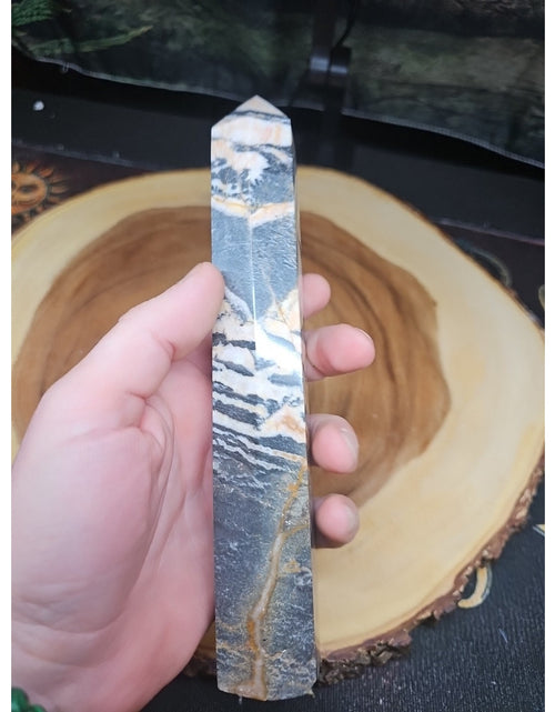 Load image into Gallery viewer, Zebra Stone Tower 443g 8in Tall
