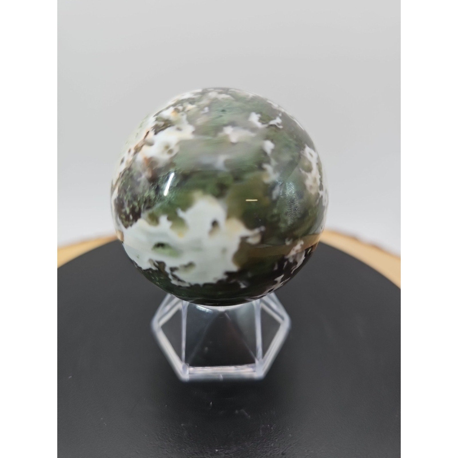 Moss Agate Sphere 187g Wstand 51mm