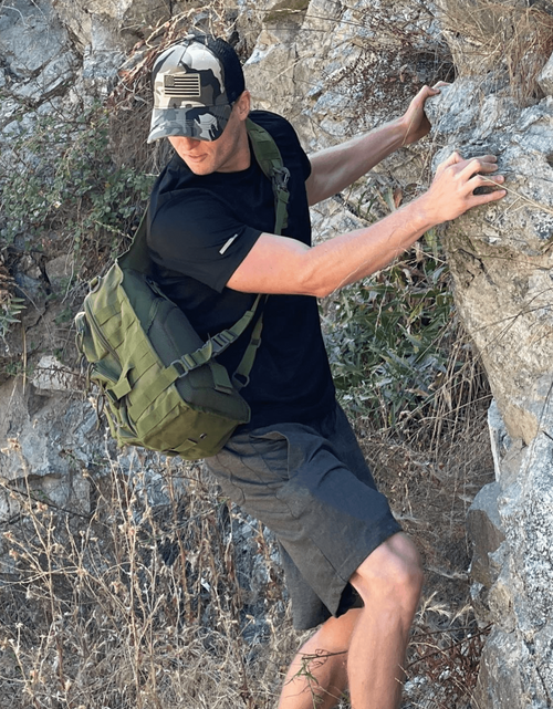 Load image into Gallery viewer, Tactical Medium Sling Range Bag
