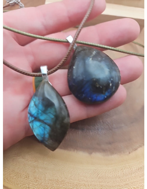 Load image into Gallery viewer, Labradorite Crystal Pendant 1 Each
