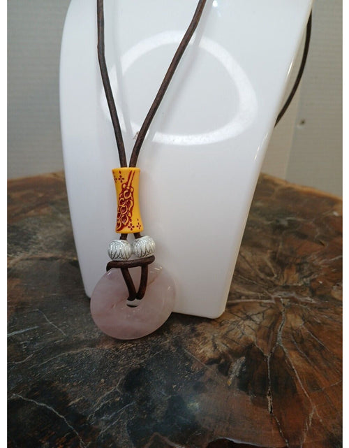 Load image into Gallery viewer, ROSE QUARTZ PENDANT NECKLACE
