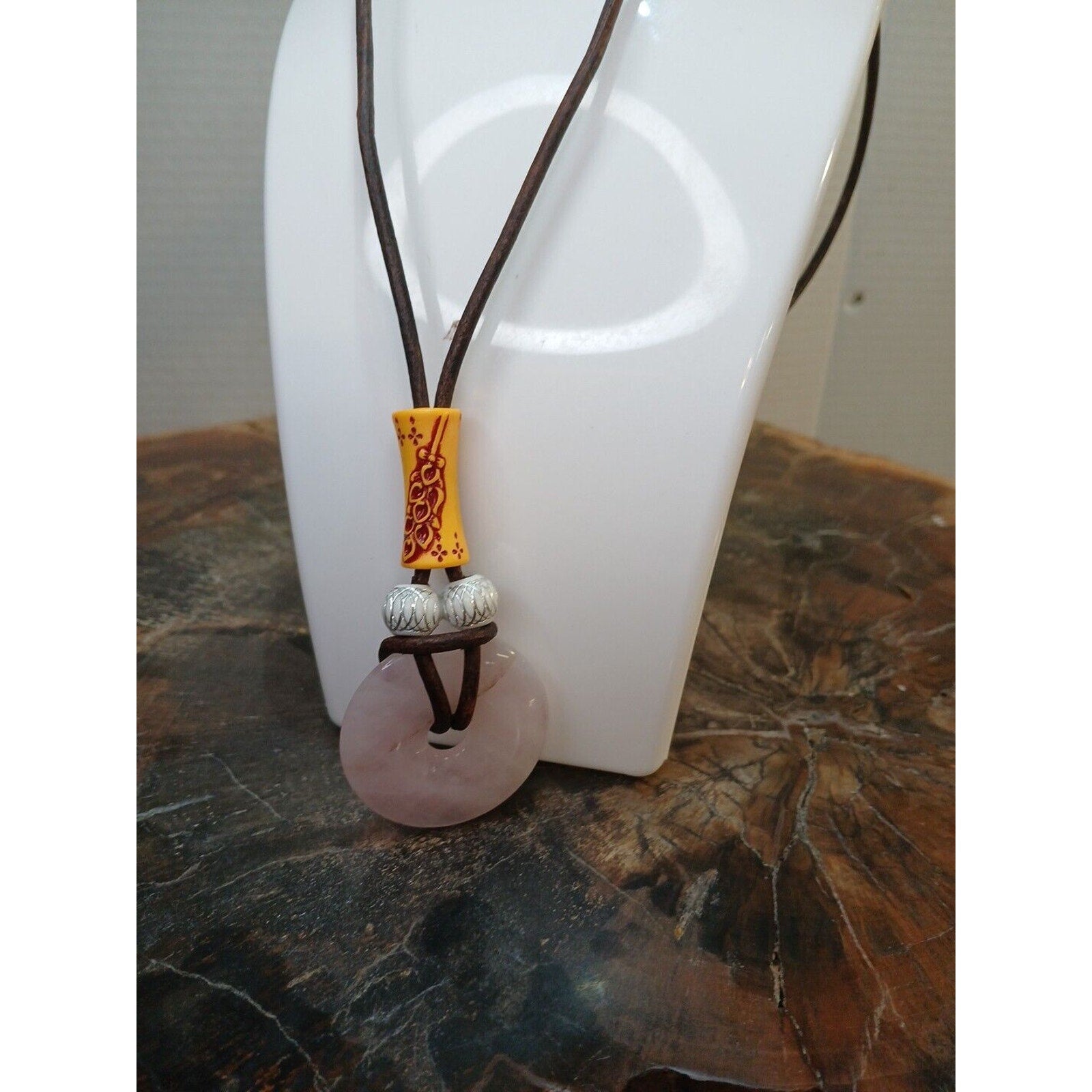 ROSE QUARTZ PENDANT NECKLACE