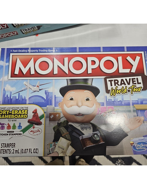 Load image into Gallery viewer, Monopoly game
