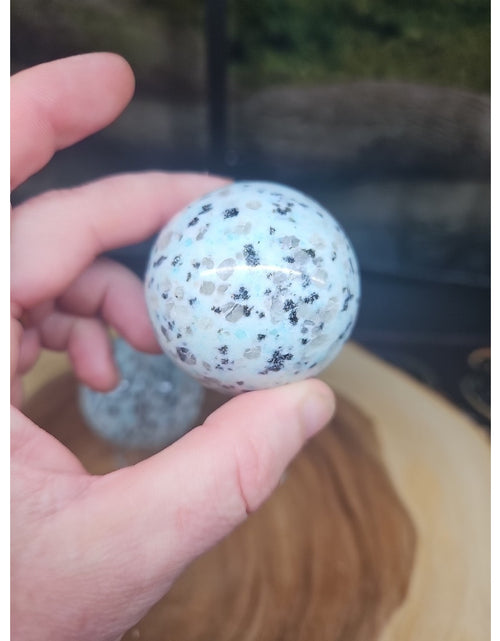 Load image into Gallery viewer, 2Pcs A Set Of Natural Quartz Crystal Jasper Sphere Ball Polished 50-60mm &amp;stand
