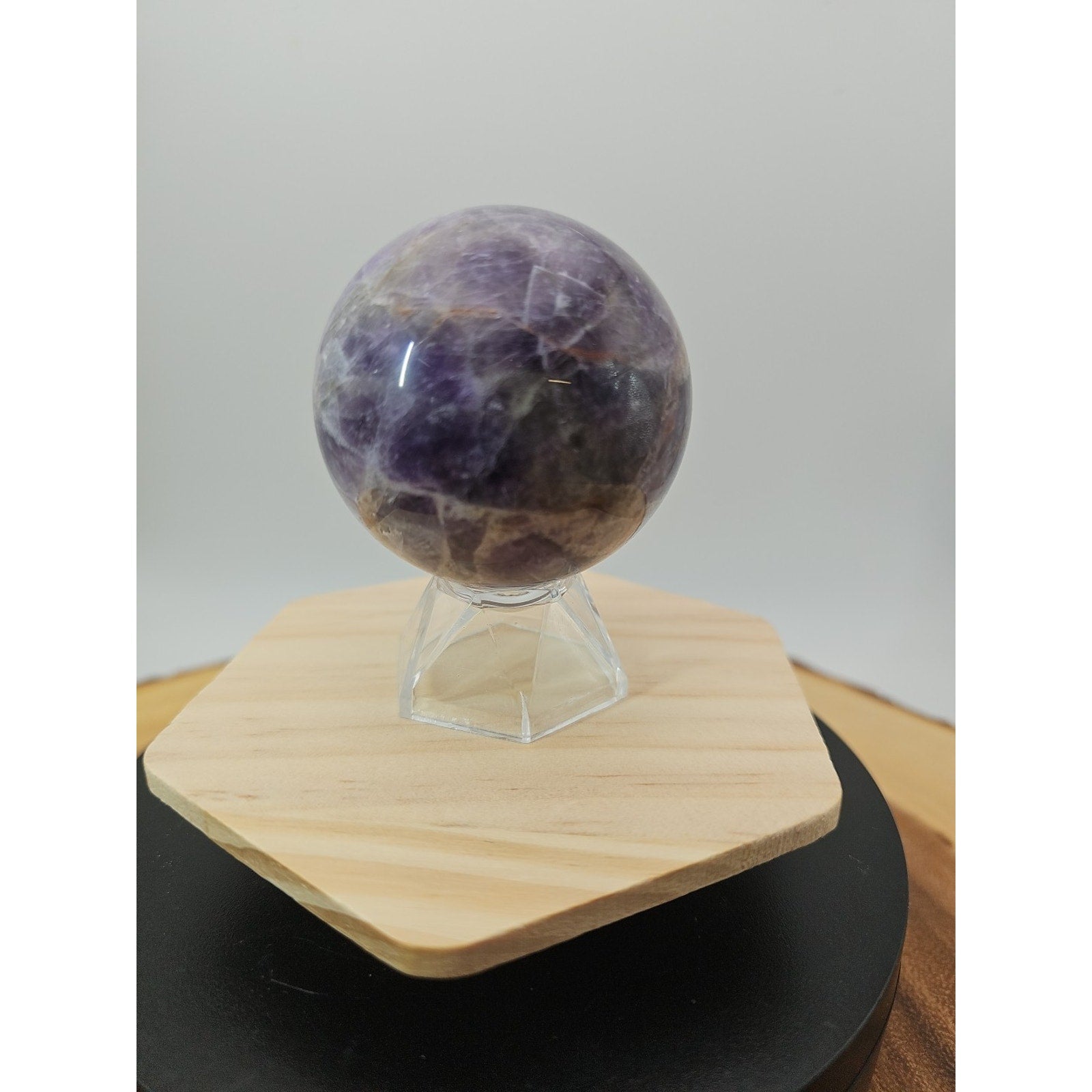 Chevron Amethyst Sphere 250g 56mm