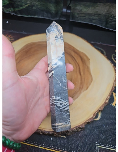 Load image into Gallery viewer, Zebra Stone Tower 390g 7.3/4 In Tall
