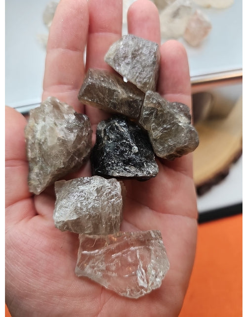 Load image into Gallery viewer, Smoky Quartz Mix 19pcs
