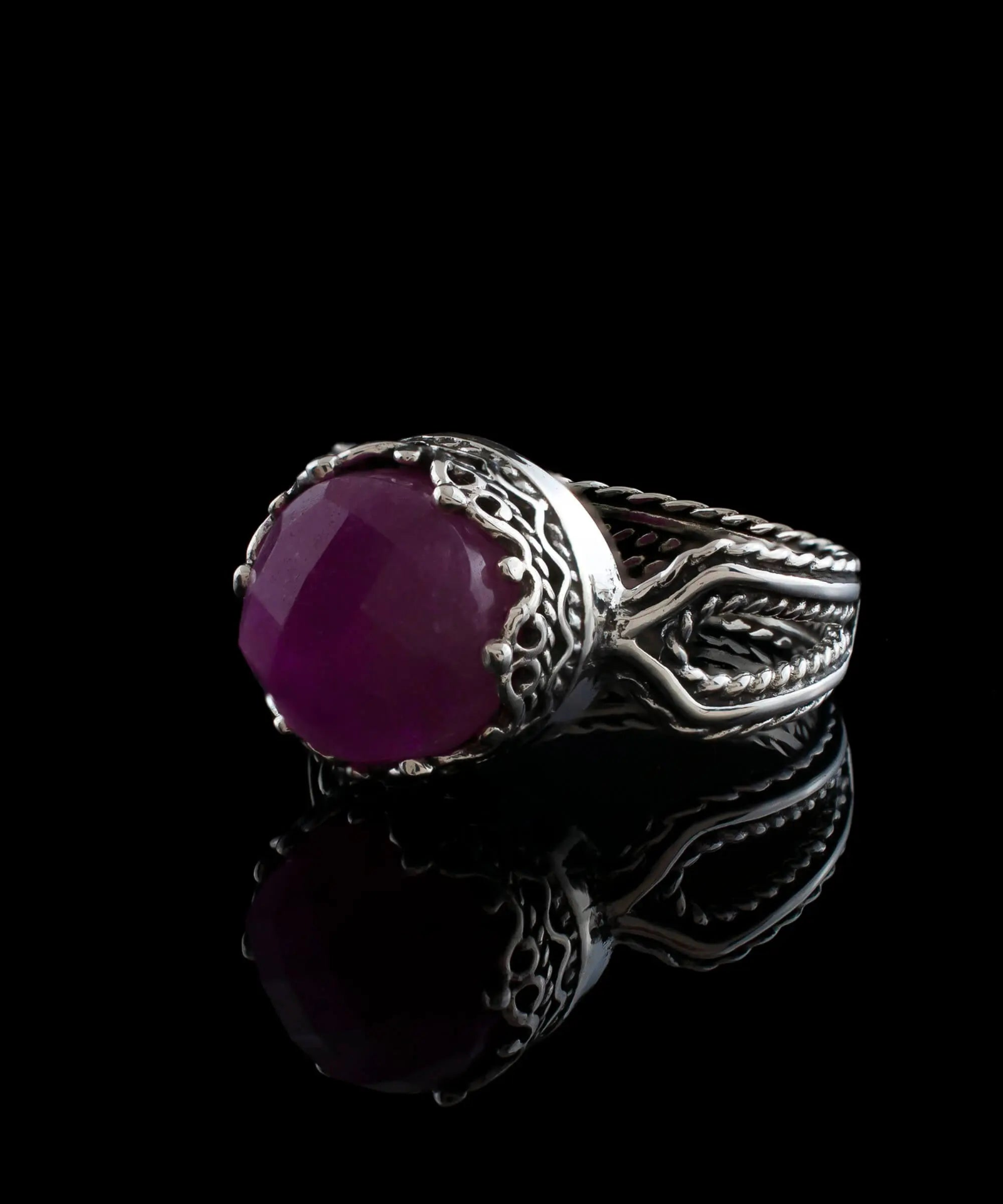 Ruby Corundum Gemstone Filigree Art Women Sterling Silver Cocktail Ring