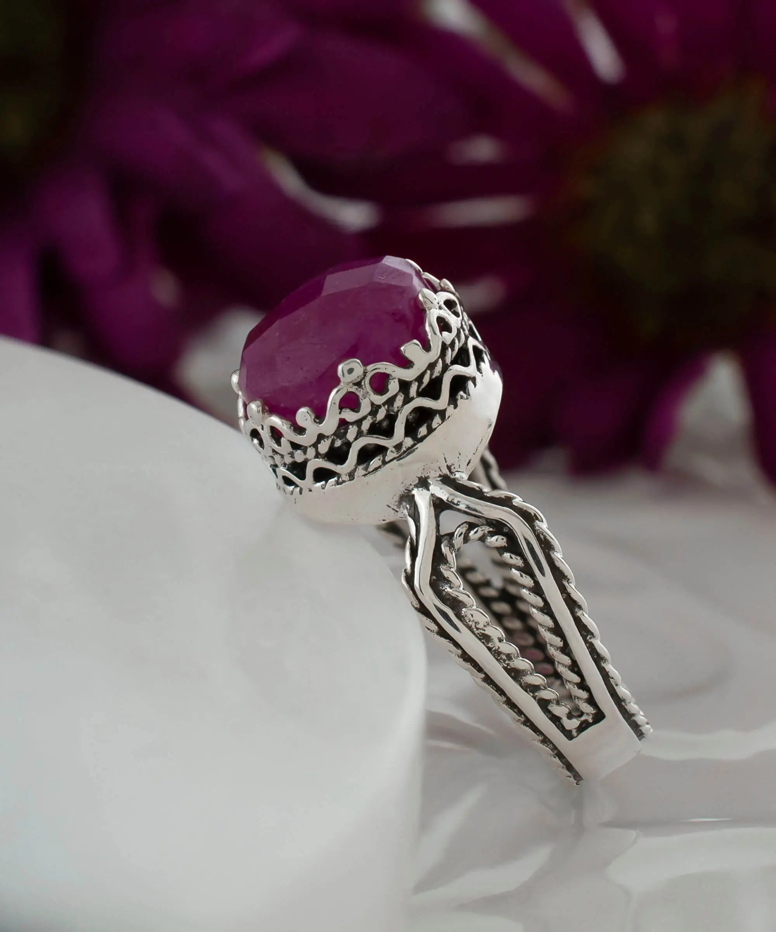 Ruby Corundum Gemstone Filigree Art Women Sterling Silver Cocktail Ring