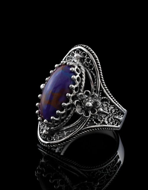 Load image into Gallery viewer, Mojave Turquoise Gemstone Sterling Silver Women Statement Ring with Daisy Figures
