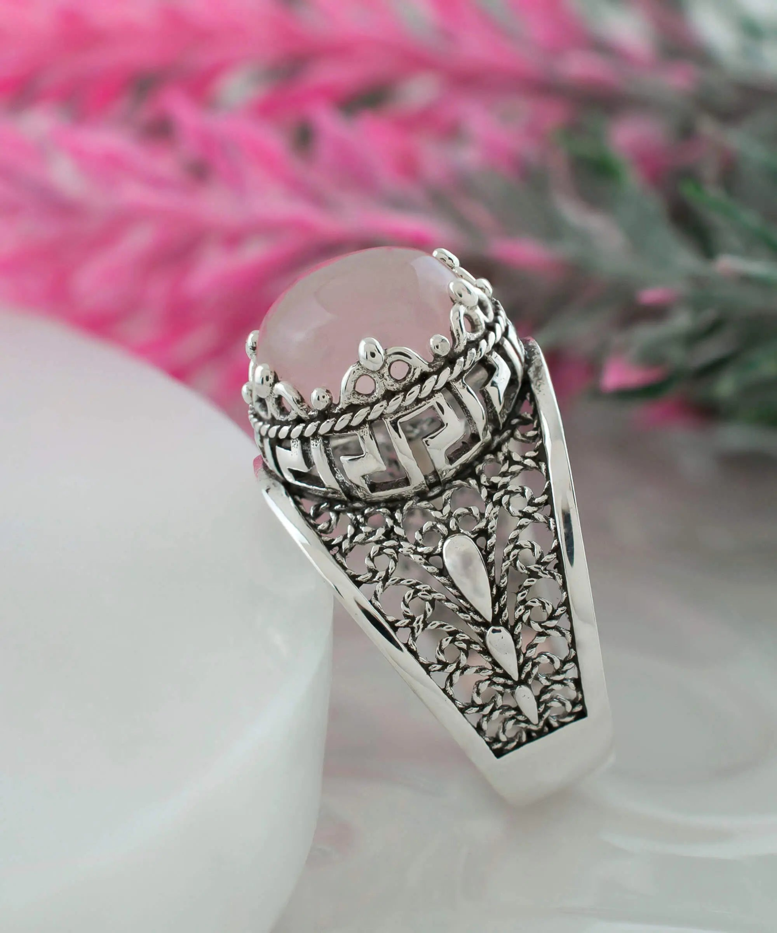 Meander Pattern Filigree Art Rose Quartz Gemstone Women Silver Cocktail Ring