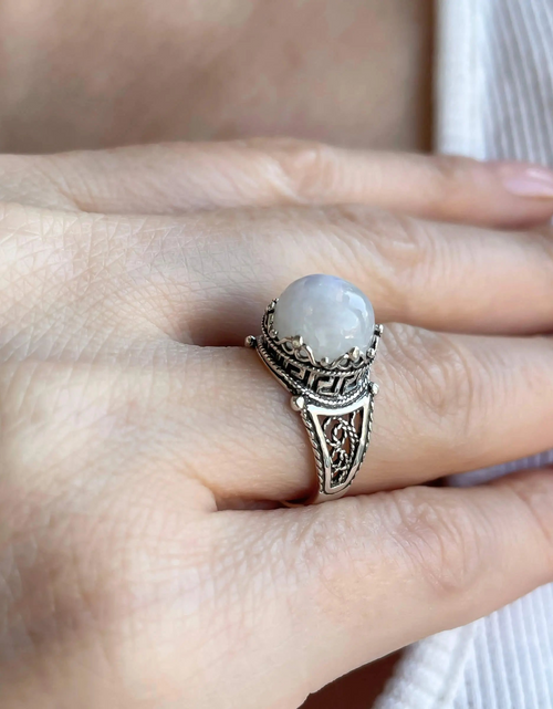 Load image into Gallery viewer, Greek Key Pattern Filigree Art Moonstone Gemstone Women Silver Cocktail Ring
