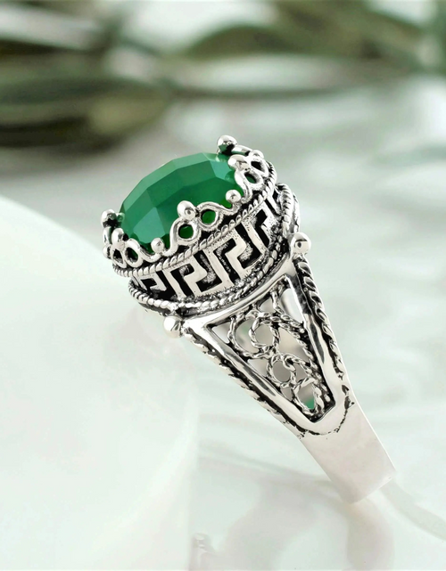 Load image into Gallery viewer, Greek Key Pattern Filigree Art Green Agate Gemstone Women Silver Cocktail Ring
