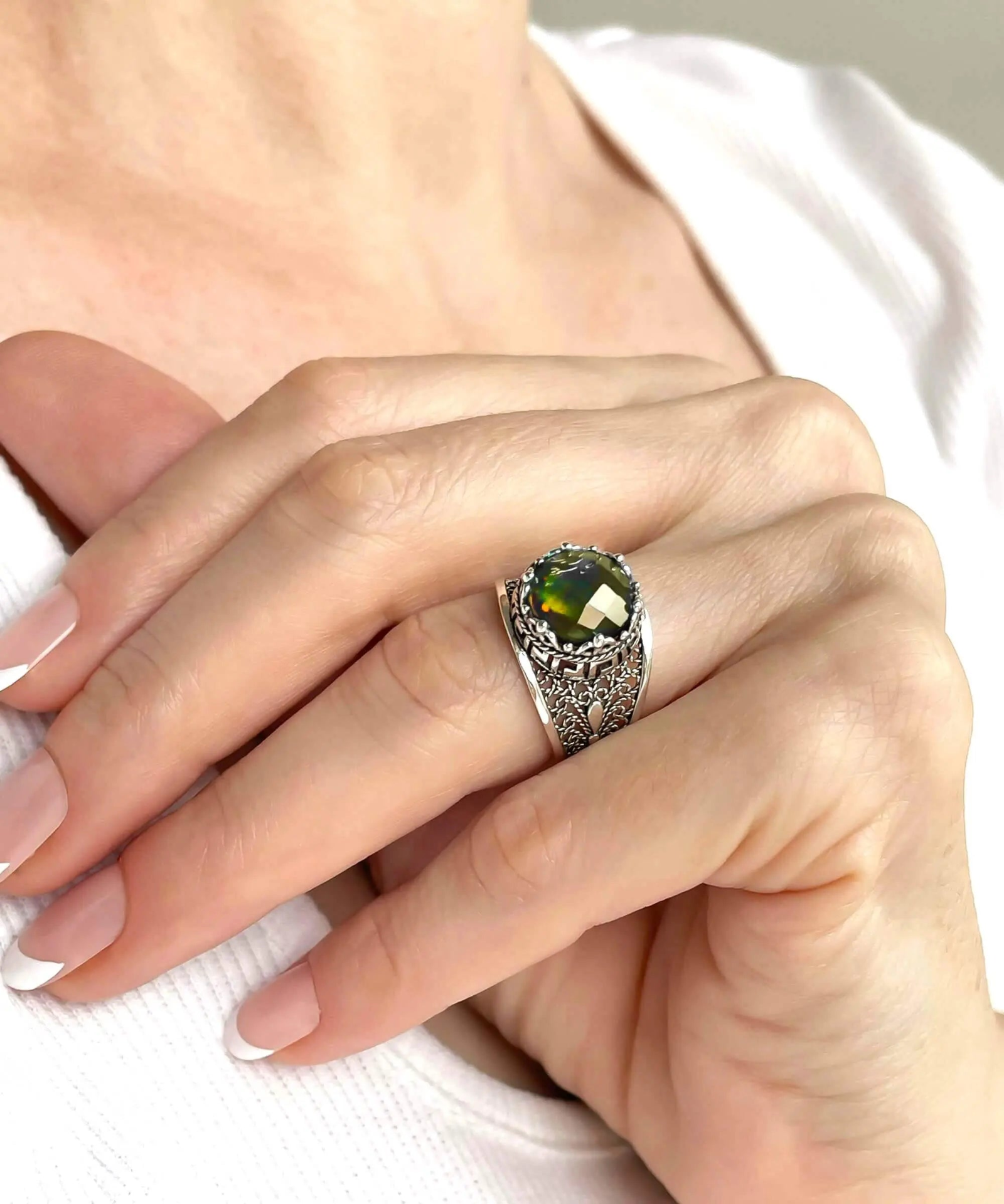 Meander Pattern Filigree Art Alexandrite Gemstone Women Silver Cocktail Ring