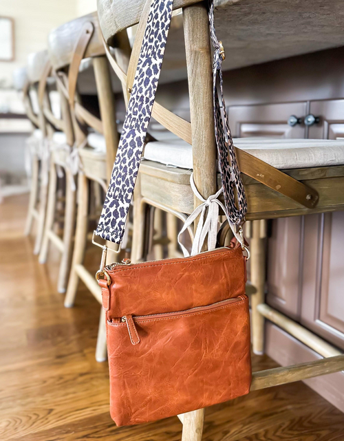 Load image into Gallery viewer, Chloe Crossbody | Choose Your Strap
