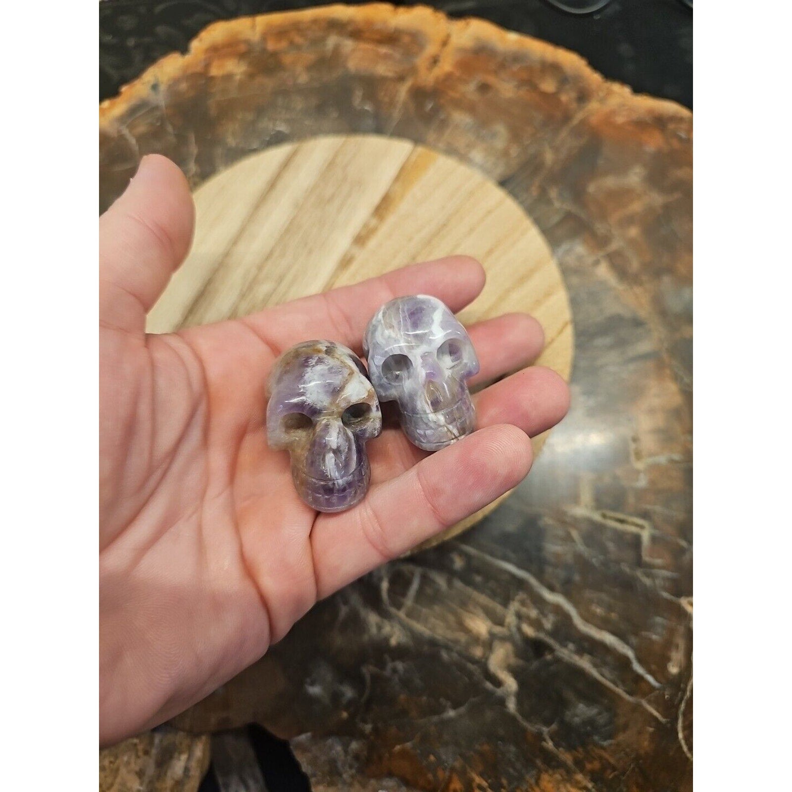 1 Pair DREAM AMETHYST CRYSTAL SKULLS 93g BEAUTIFUL AMETHYST DISPLAY ☠️