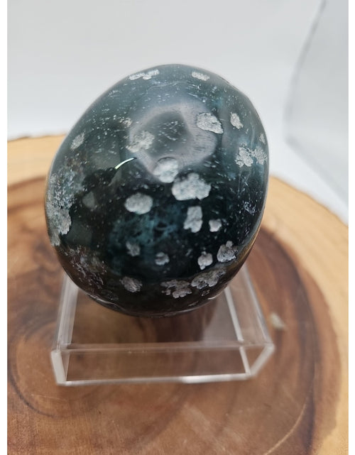 Load image into Gallery viewer, Moss Agate Skull 1.37lb
