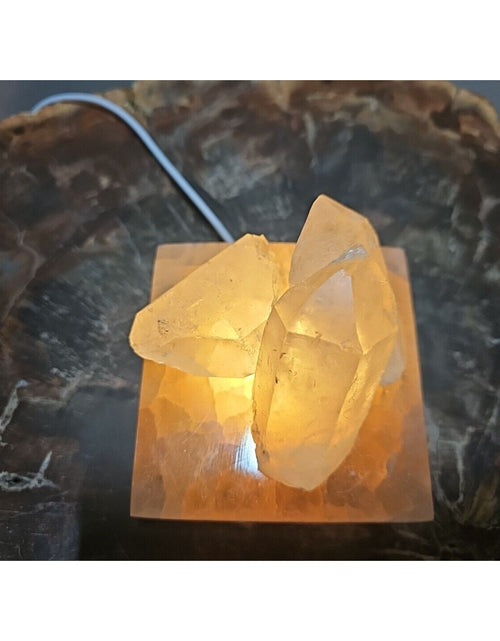 Load image into Gallery viewer, 1.24lb Satin spar recharging plate W/ 3pcs Huge Quartz Crystals &amp; Led Light
