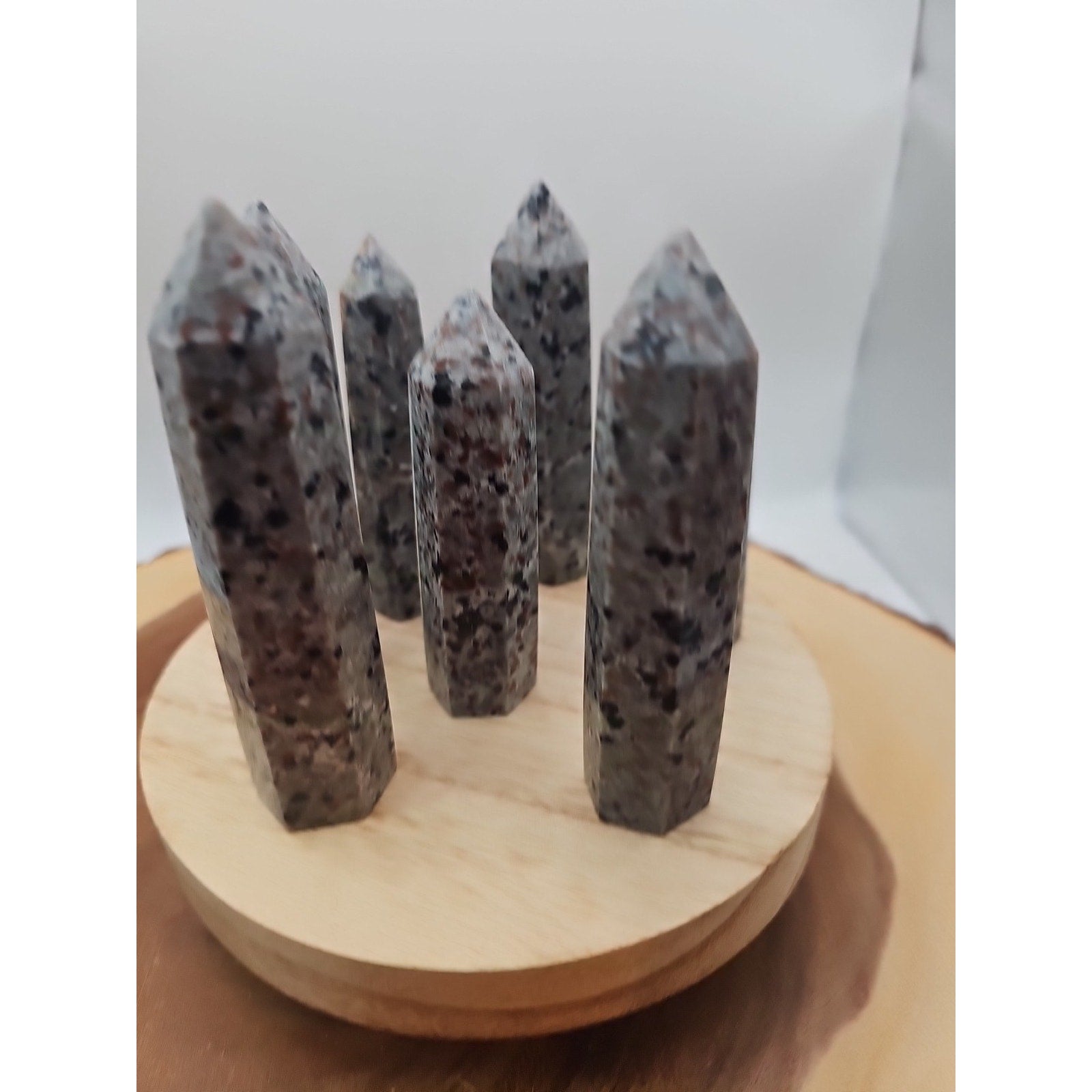 Yooperlite stone Tower UV Reactive 4in Tall Avg 98grams Avg 1 Each
