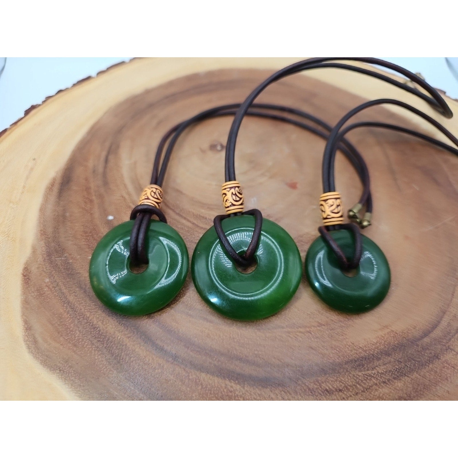 Green jade good luck pendant 16in Leather Cord