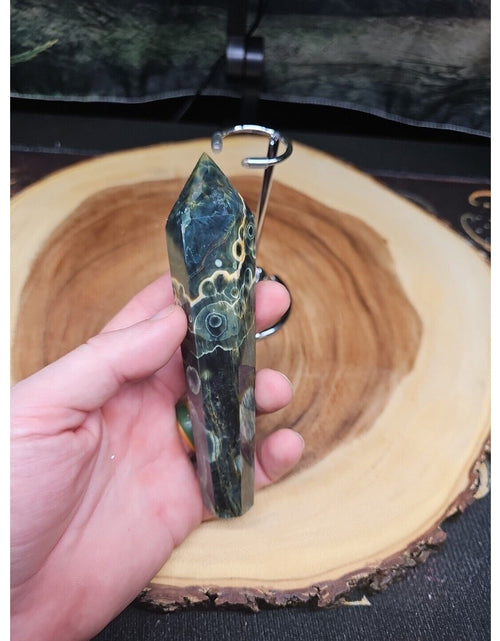 Load image into Gallery viewer, Moss Agate Generator W/Stand 220grams
