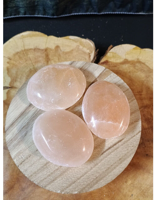 Load image into Gallery viewer, 1 Each Oval Shape Peach Palmstone
