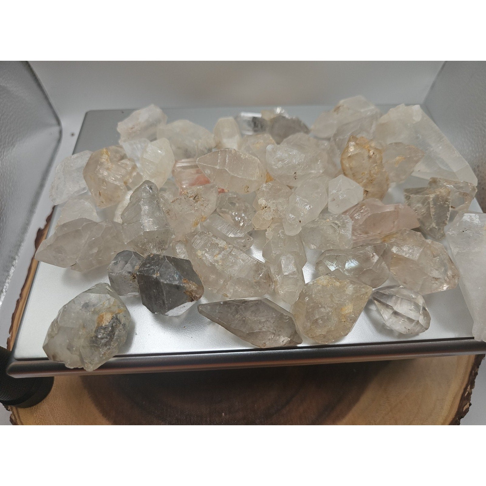 Quartz crystal points 1lb From Brazil