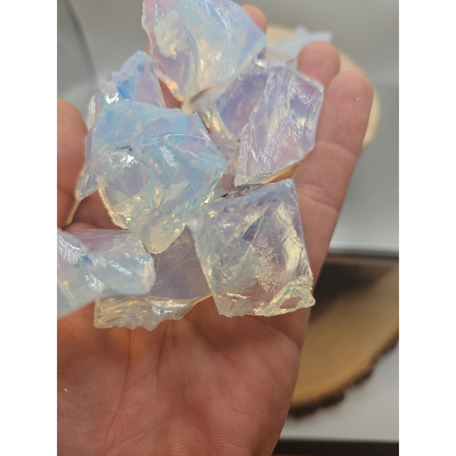 Opalite crystal Chucks 5pcs 4oz Avg