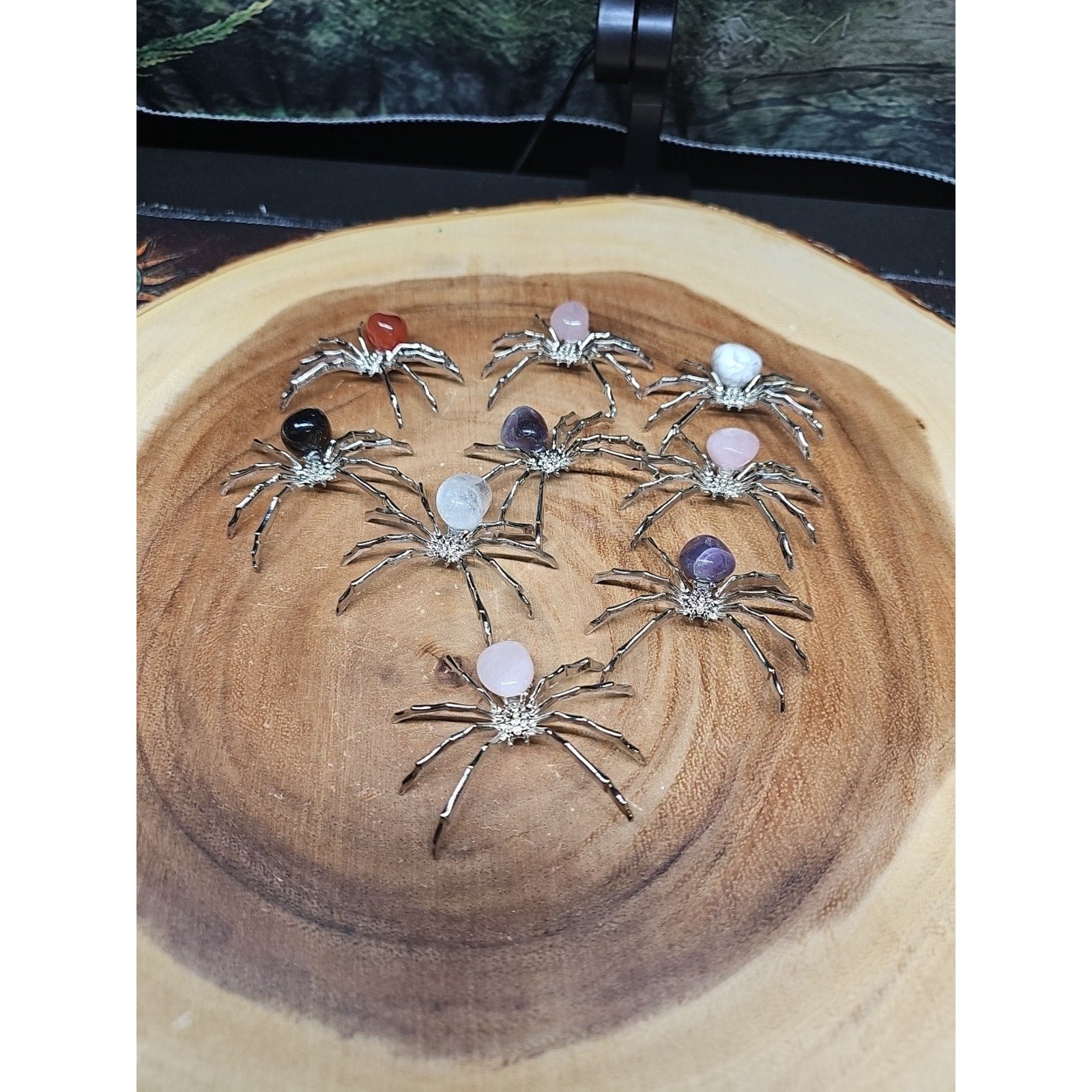 1 Spider Crystal Ramdom Crystal Stone