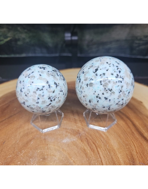 Load image into Gallery viewer, 2Pcs A Set Of Natural Quartz Crystal Jasper Sphere Ball Polished 50-60mm &amp;stand
