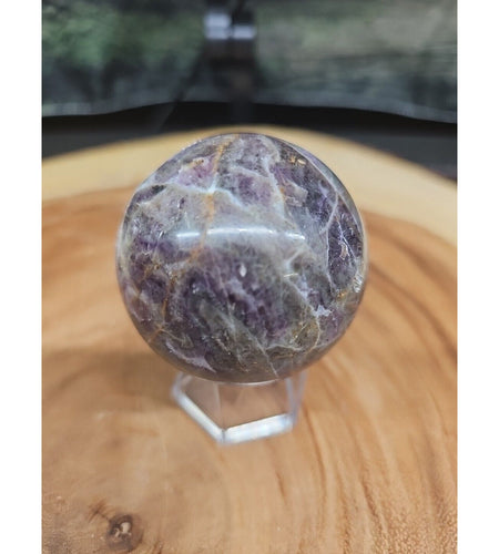 Chevron Amethyst. .66lbs 56mm. W/Stand