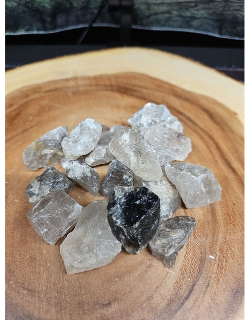 Load image into Gallery viewer, Smoky Quartz Crystal .75lbs 18pcs
